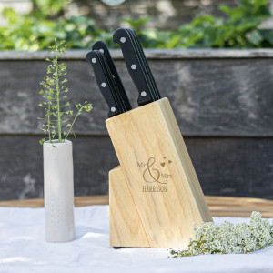 Personlig bröllopspresent - Knivställ med gravyr inklusive knivar