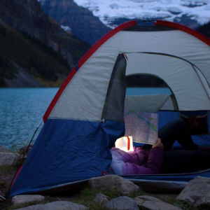 Solladdad campinglampa - Present med solceller