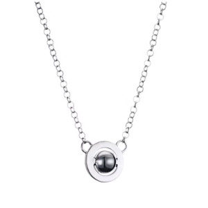 Betydelsefull present till flickvän - Förslag på Mini planet halsband